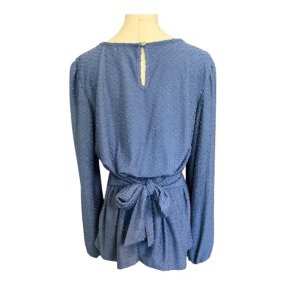 EUC Ava James blue textured long sleeve tie-back, tie-front/top – XL - Picture 9 of 11